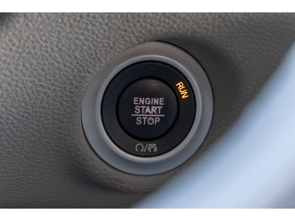 Used 2021 Chrysler Pacifica Limited w/ Premium & Safety Sphere Group image 29