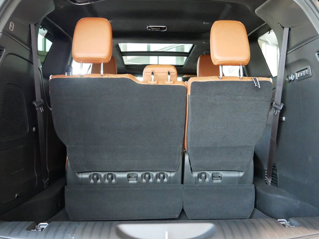 New 2026 Chrysler Pacifica Pinnacle image 23