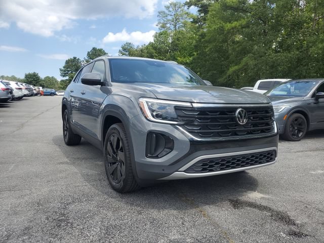 New 2026 Volkswagen Atlas Cross Sport SE FWD image 3