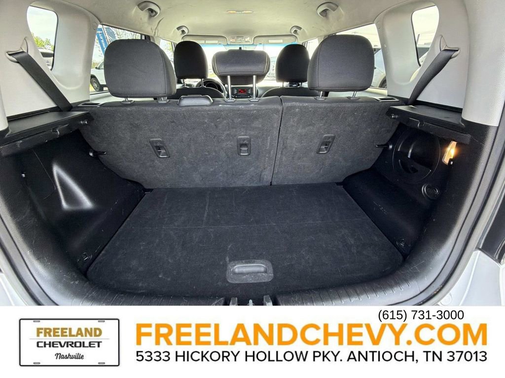 Used 2015 Kia Soul + image 14