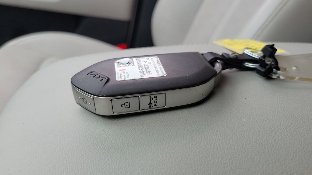 Used 2024 Kia Sorento S FWD image 24