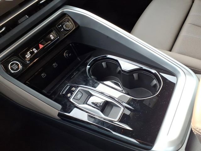 New 2025 Audi Q5 Premium Plus AWD/4WD image 11