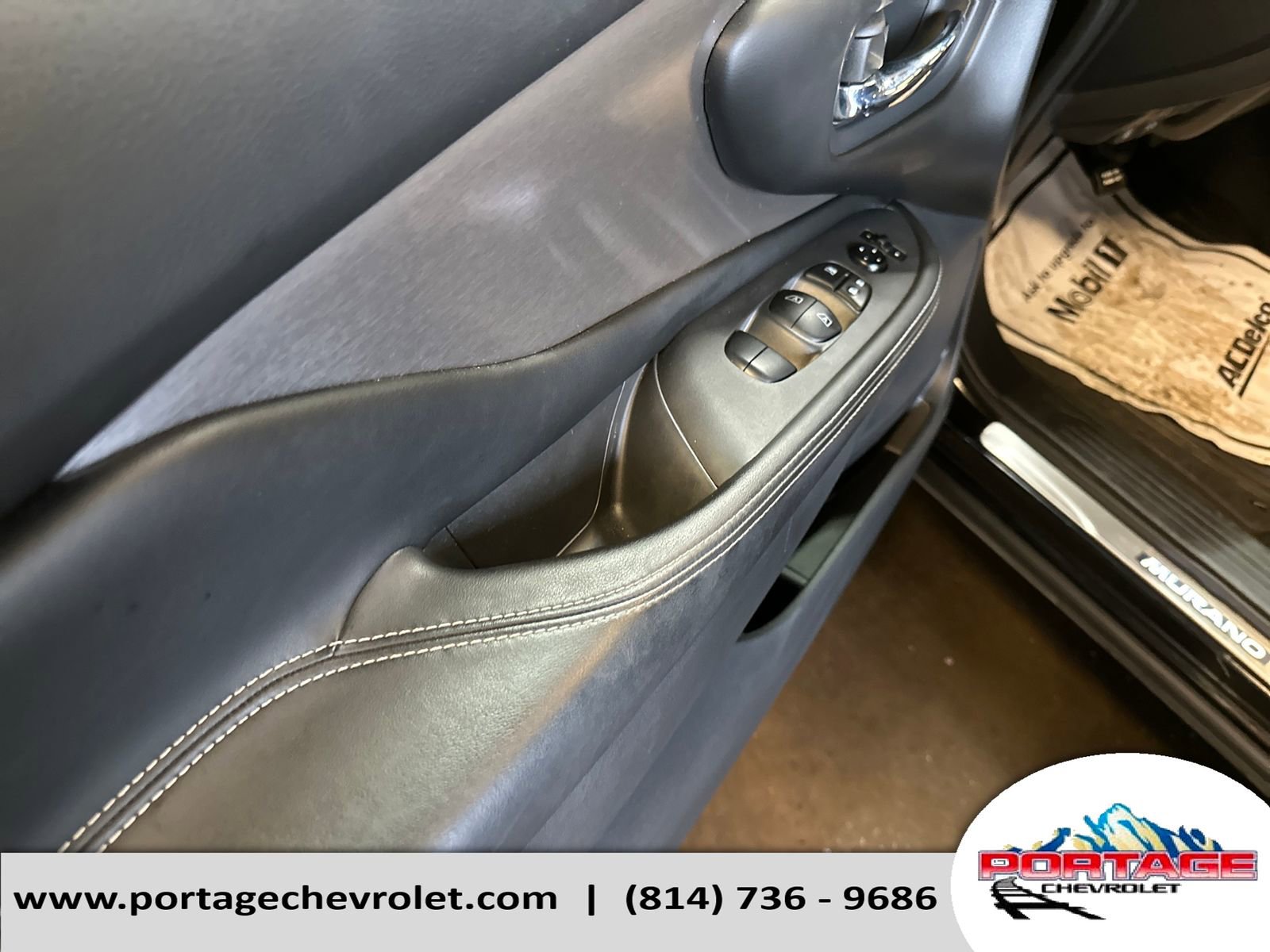 Used 2022 Nissan Murano SV w/ SV Midnight Edition Package image 13