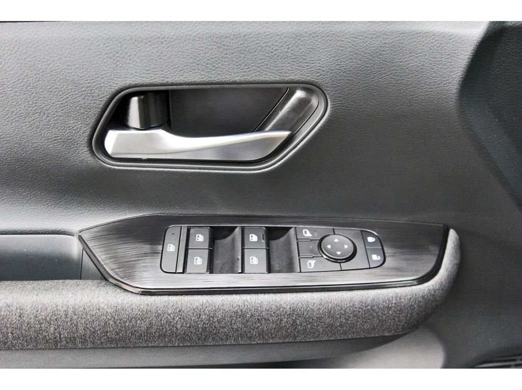 Used 2026 Nissan Kicks SV w/ SV Premium Package FWD image 20