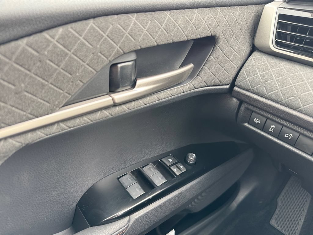New 2026 Toyota Camry XLE AWD/4WD image 11