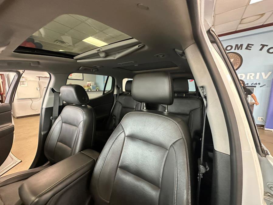 Used 2018 GMC Acadia SLT image 18