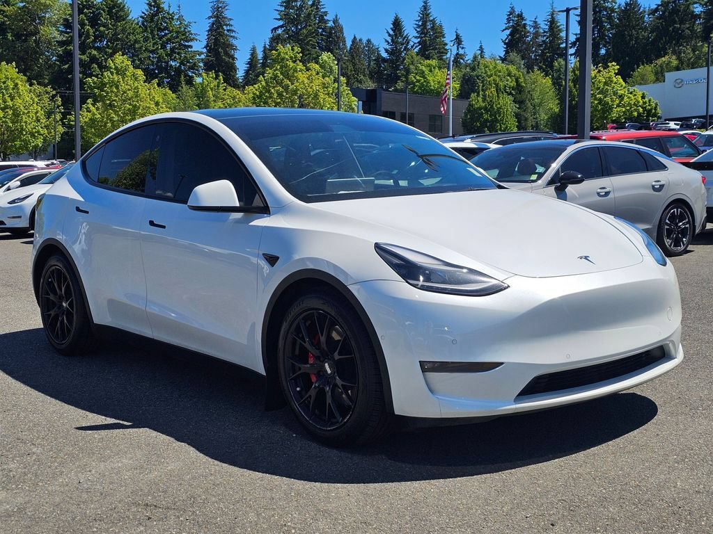 Used 2022 Tesla Model Y Performance AWD/4WD image 3