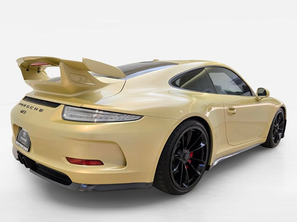 Used 2015 Porsche 911 GT3 RWD image 9