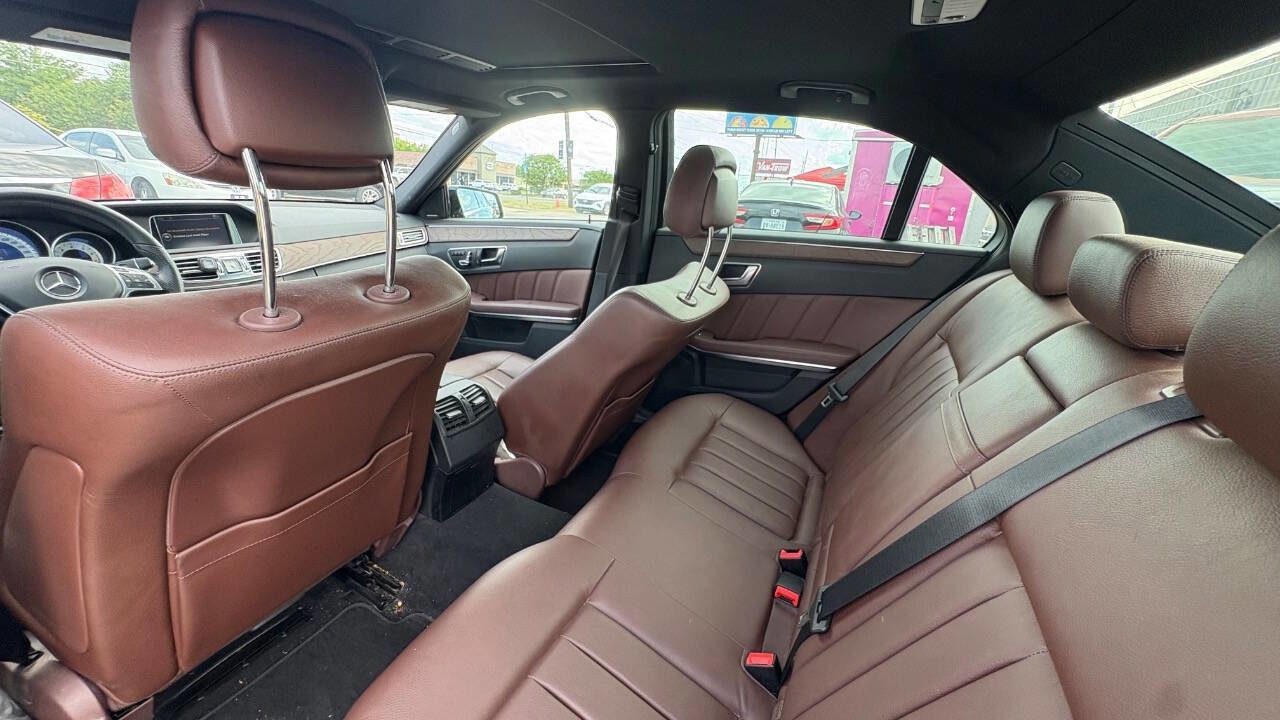 Used 2016 Mercedes-Benz E 350 Sedan image 4