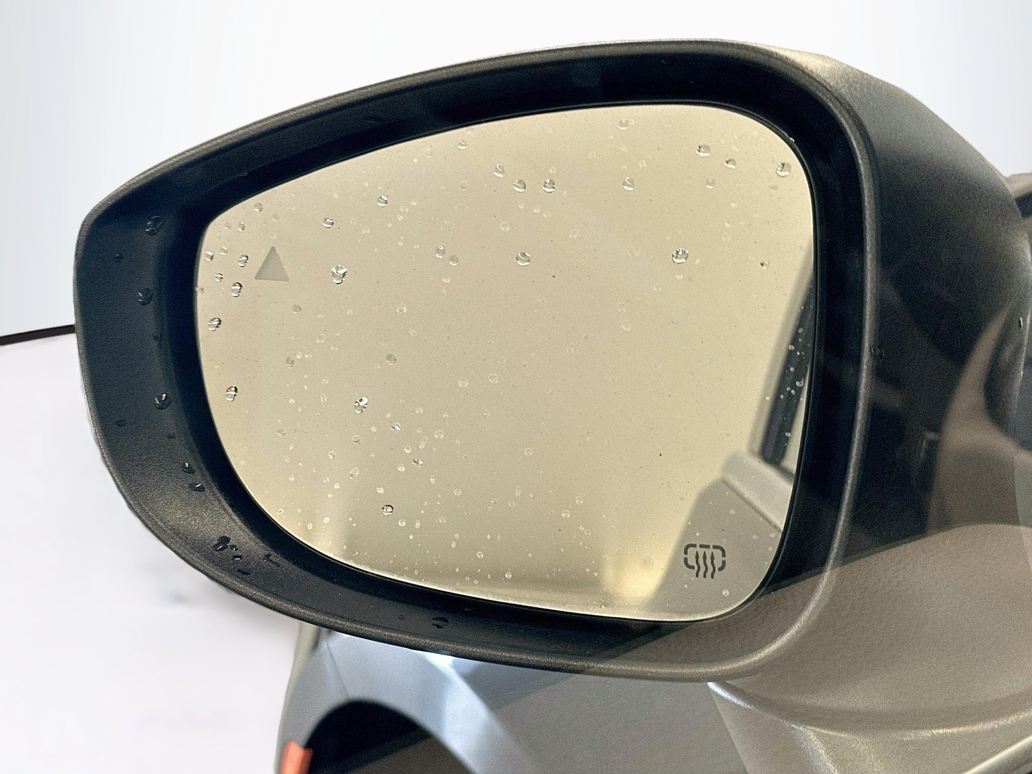 Used 2023 Chrysler Pacifica Touring-L FWD image 16