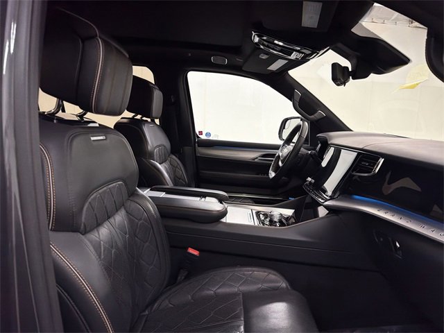 Used 2022 Jeep Grand Wagoneer Series III image 20