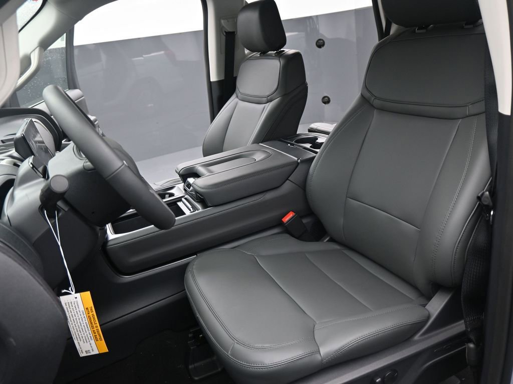 New 2026 Ford Expedition Active image 12