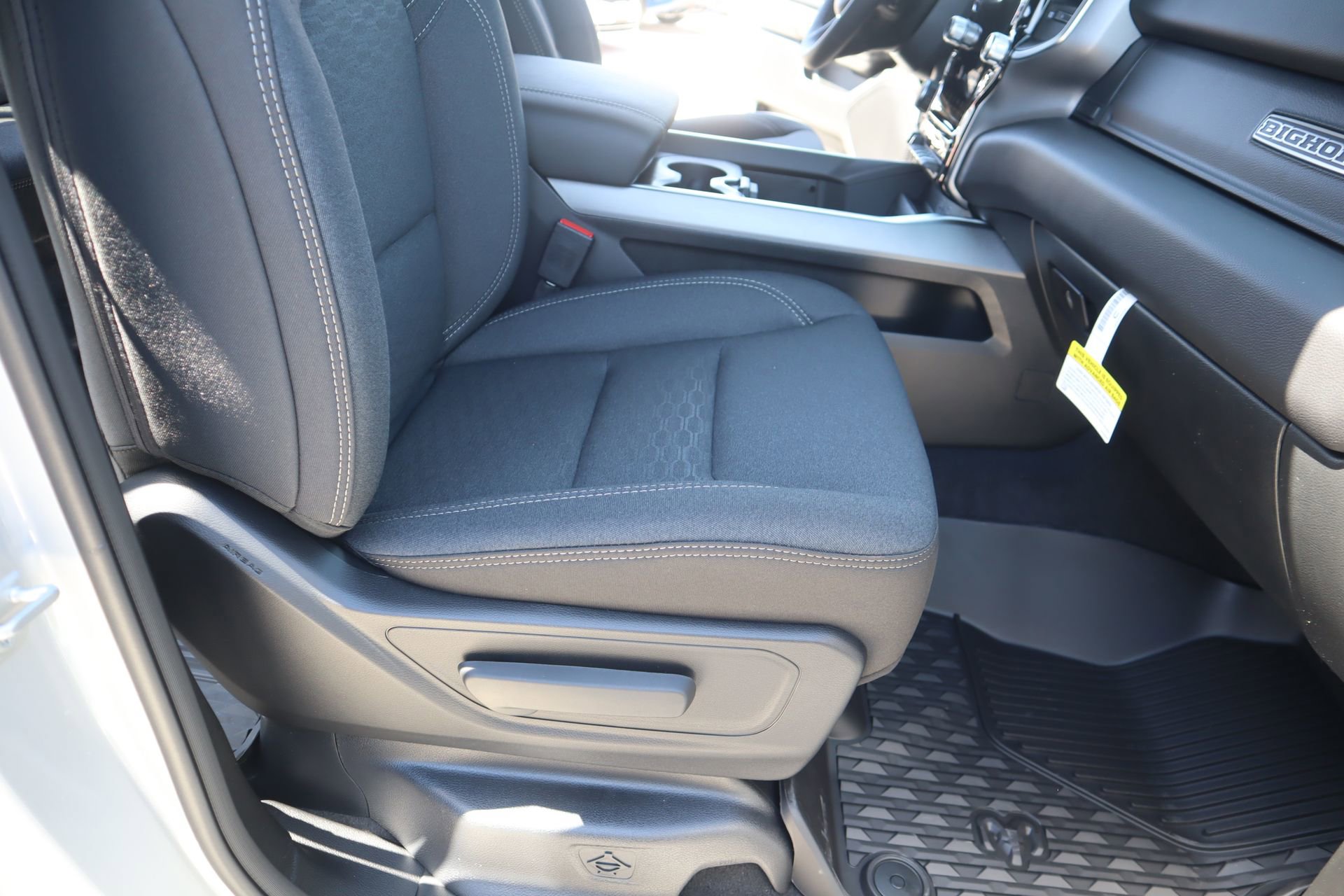 New 2026 RAM 1500 4x4 Crew Cab image 14