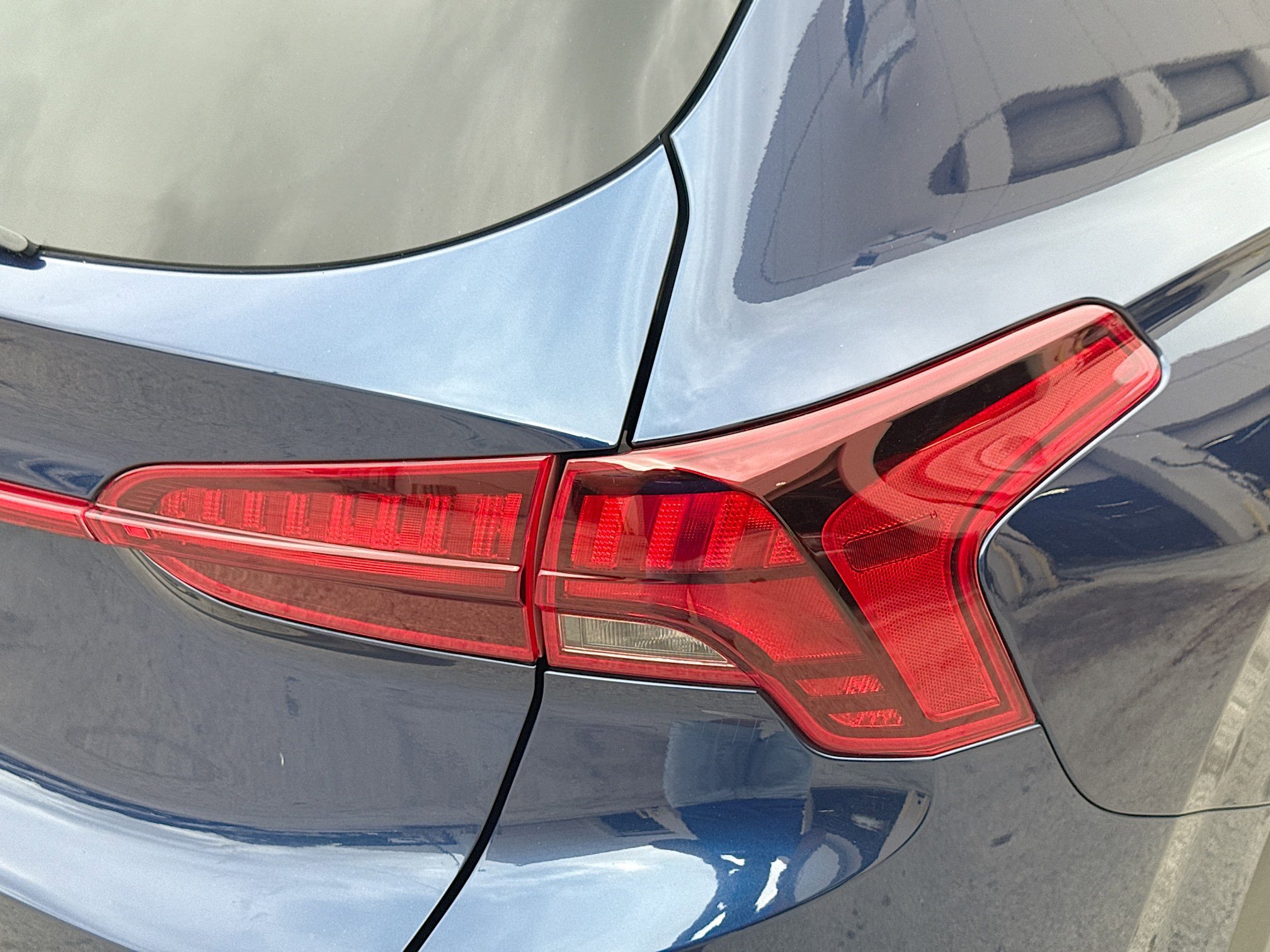 Used 2023 Hyundai Santa Fe SEL image 28