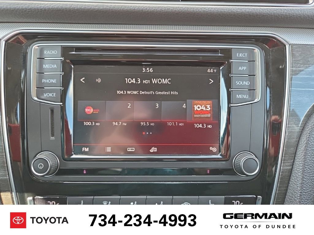 Used 2018 Volkswagen Passat 2.0T SE image 20