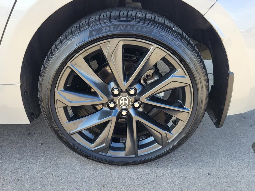 Used 2025 Toyota Corolla SE FWD image 30