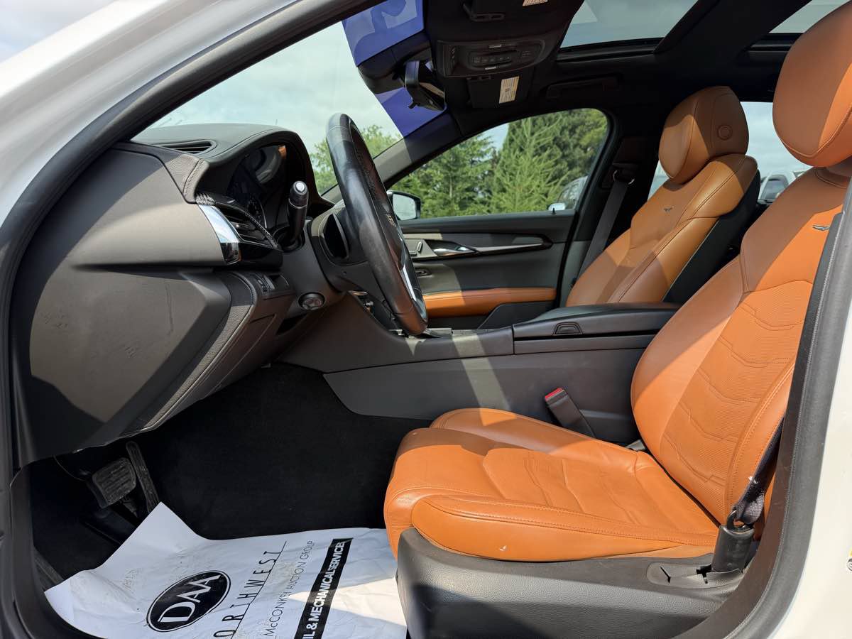 Used 2017 Cadillac CT6 Luxury AWD/4WD image 10