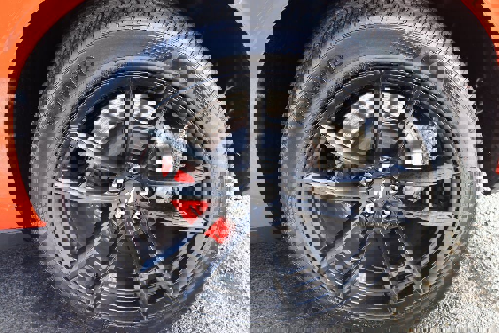 Used 2023 Dodge Challenger R/T w/ Plus Package image 6