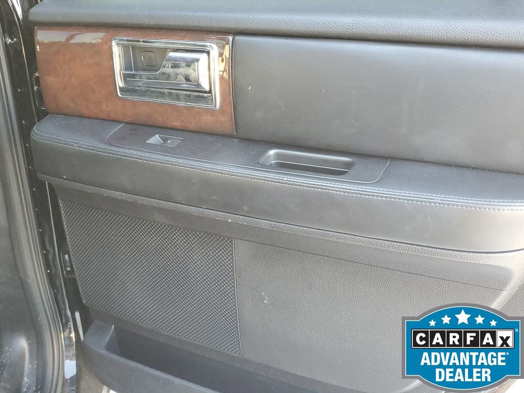 Used 2017 Lincoln Navigator Select image 46