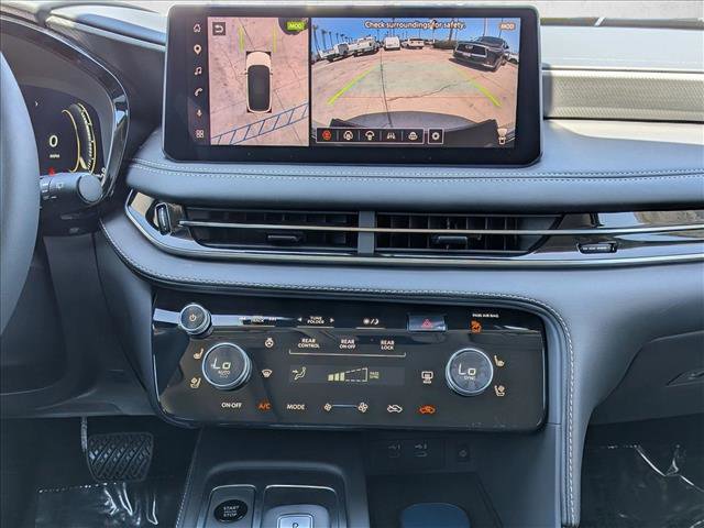 New 2027 INFINITI QX60 Luxe FWD image 12
