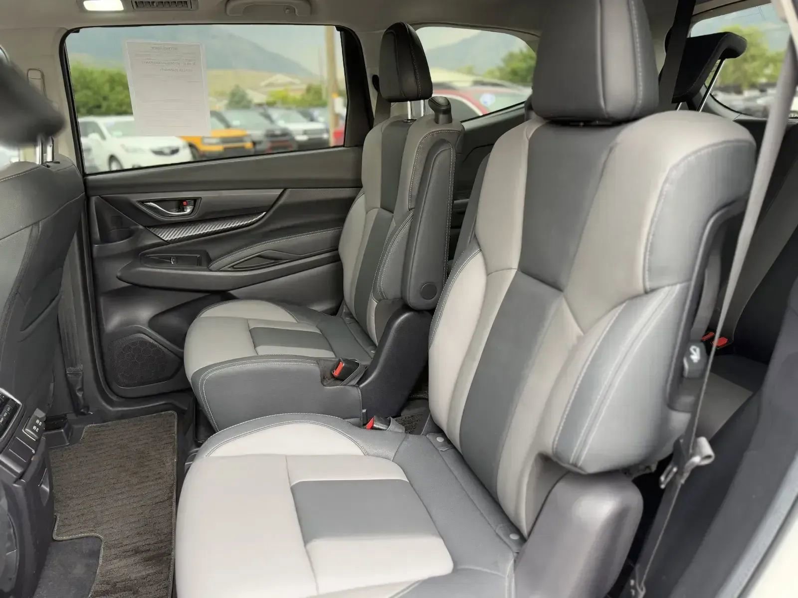 Used 2022 Subaru Ascent Onyx Edition image 13