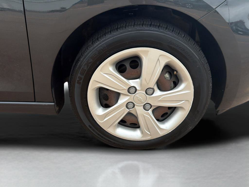 Used 2022 Chevrolet Spark LS FWD image 23