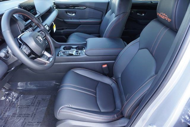 Used 2025 Honda Pilot TrailSport image 21