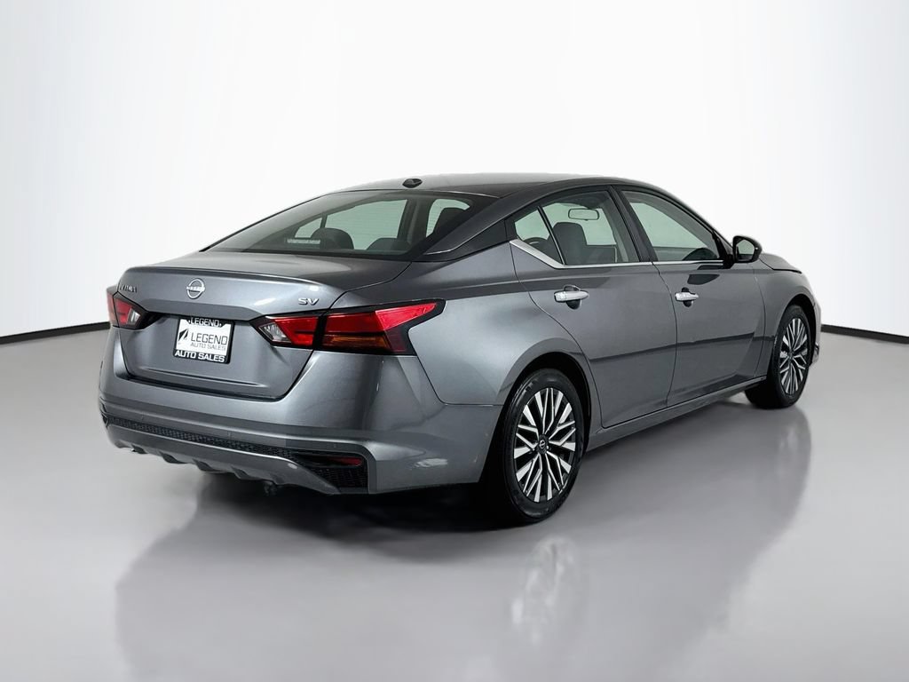 Used 2024 Nissan Altima 2.5 SV FWD image 5