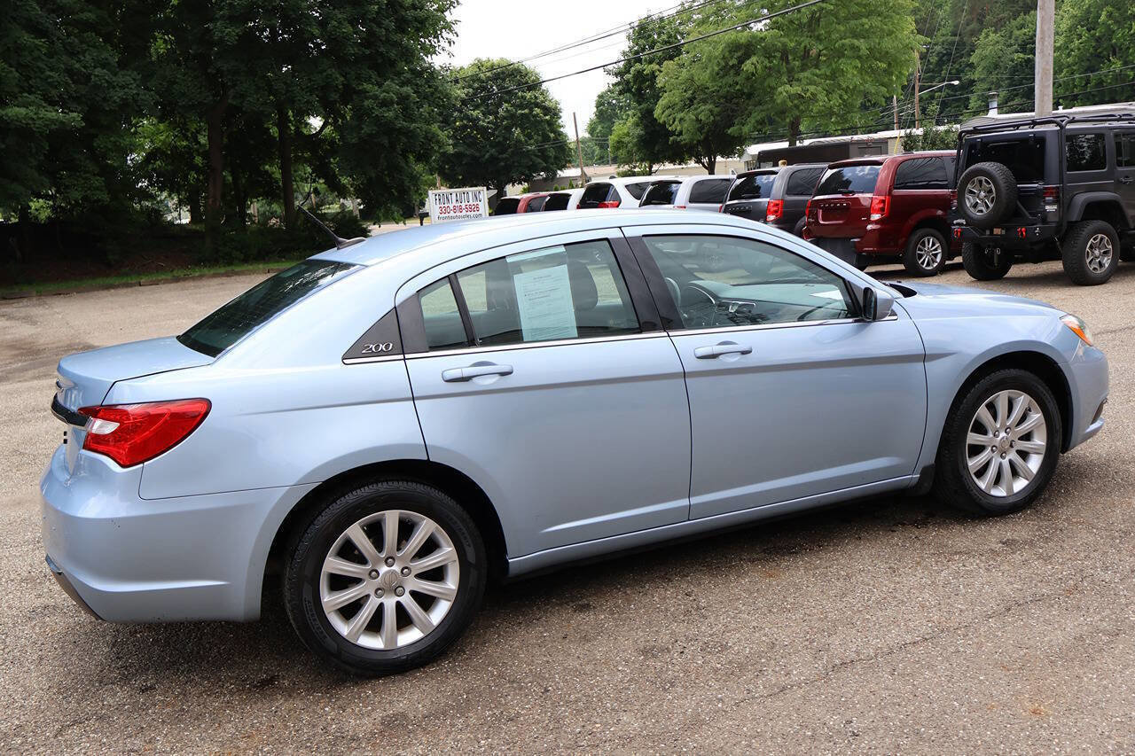 Used 2013 Chrysler 200 Touring FWD image 10