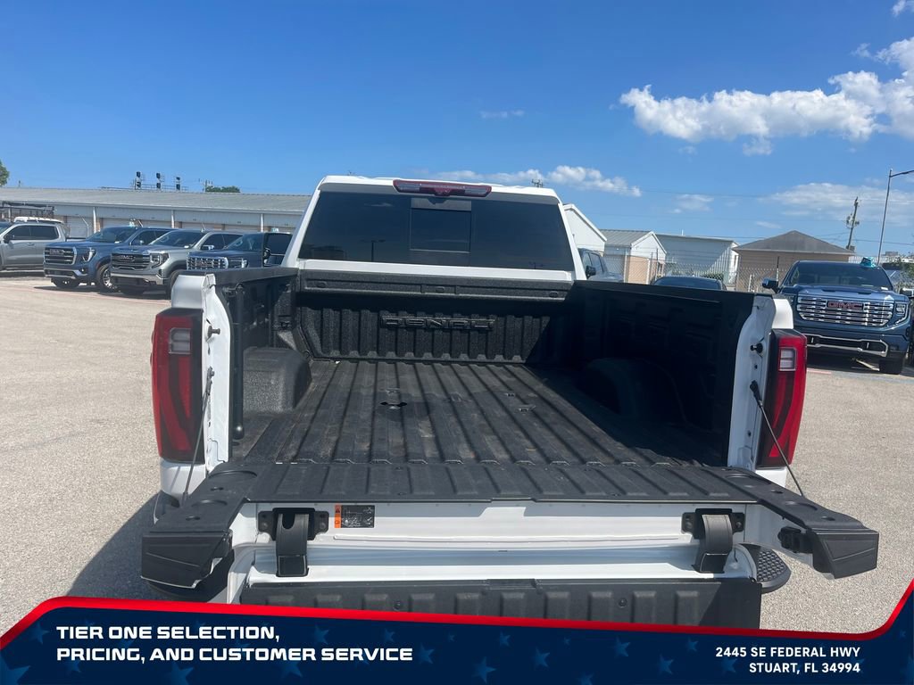 Used 2024 GMC Sierra 2500 Denali Ultimate AWD/4WD image 10
