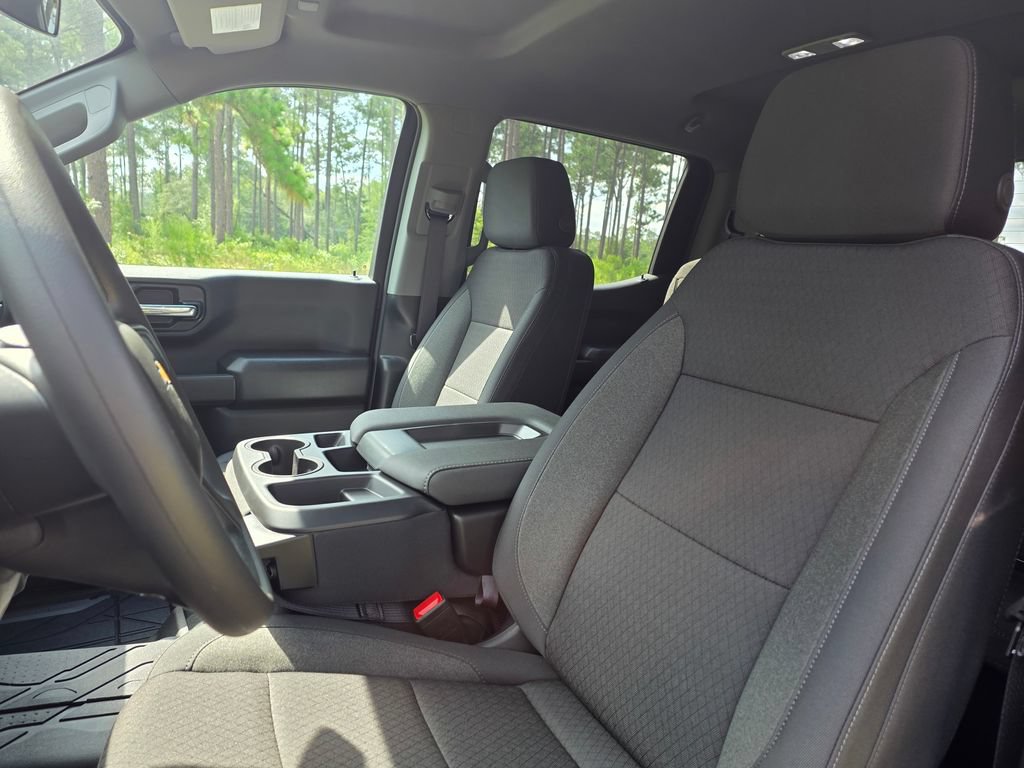 New 2026 Chevrolet Silverado 1500 Custom AWD/4WD image 15