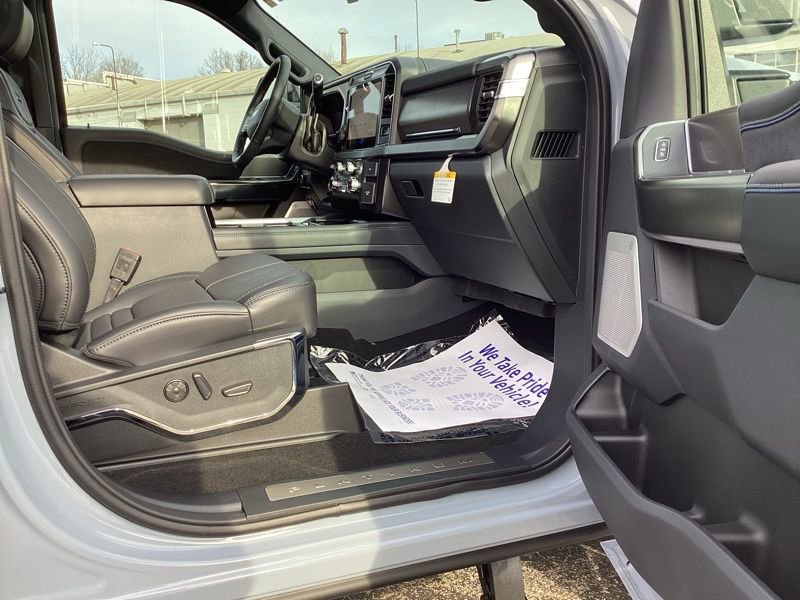 New 2026 Ford F250 Platinum image 26