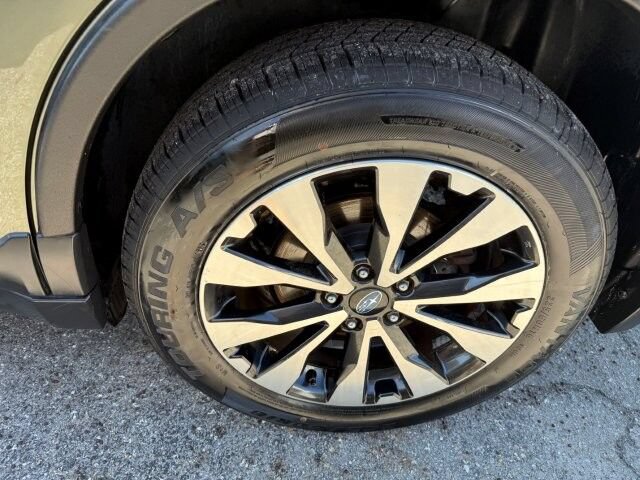 Used 2016 Subaru Outback 2.5i Limited AWD/4WD image 10