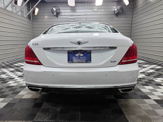 Used 2018 Genesis G90 3.3T Premium RWD image 7