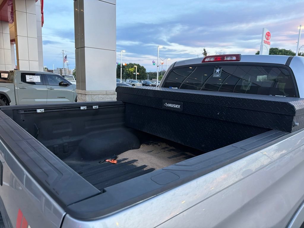 Used 2017 Toyota Tundra Limited w/ Limited Premium Package RWD image 14