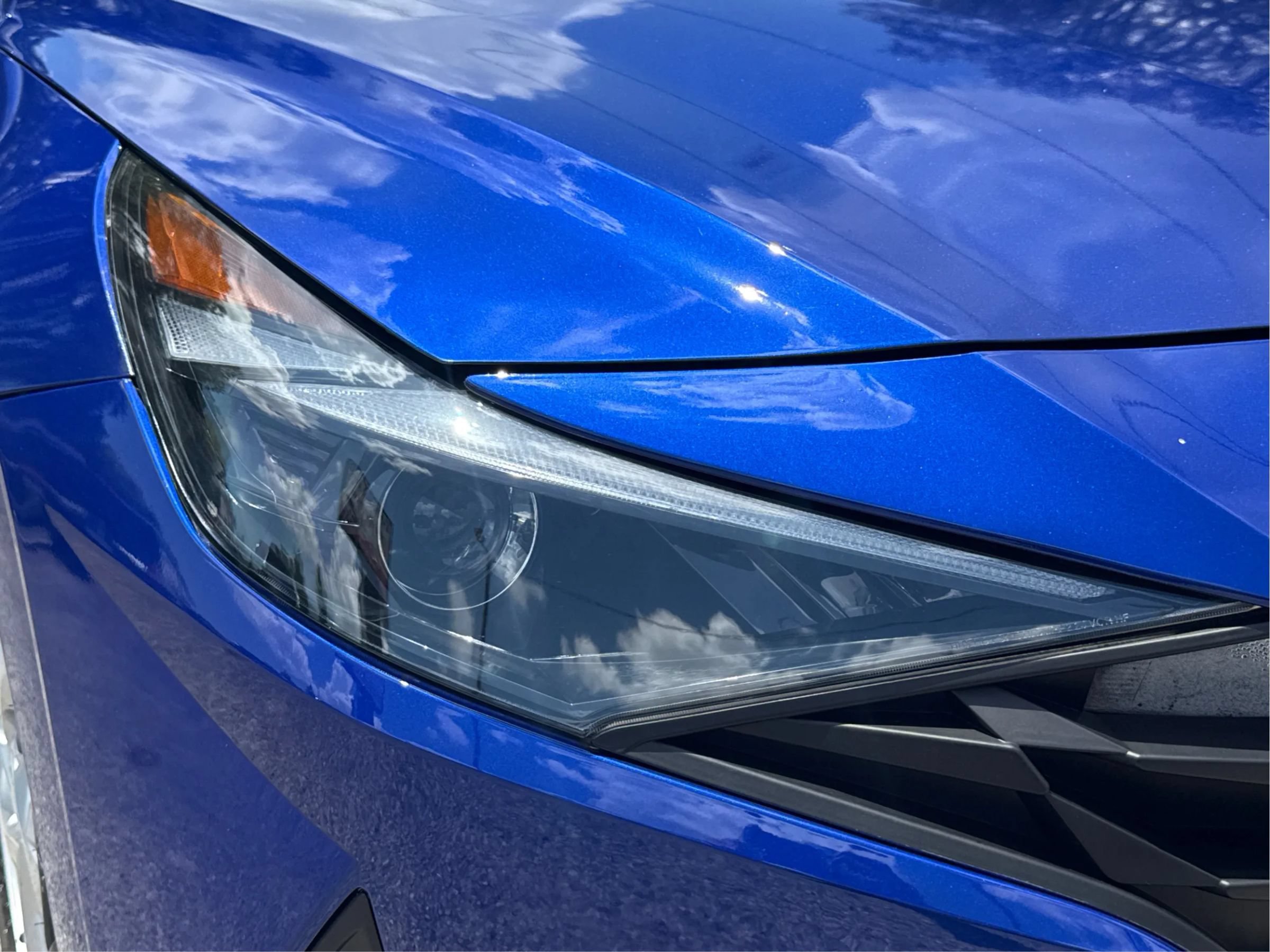 Used 2021 Hyundai Elantra SE FWD image 9