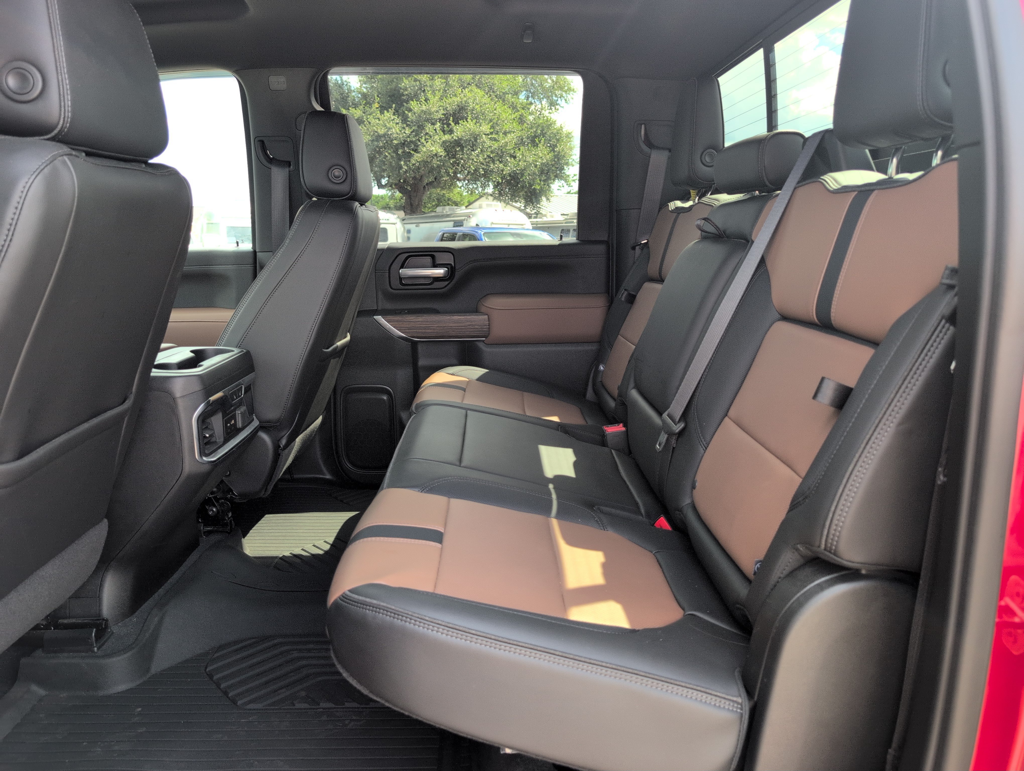 Used 2021 Chevrolet Silverado 2500 High Country w/ Z71 Off-Road Package AWD/4WD image 32