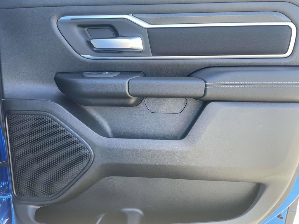 New 2026 RAM 1500 Big Horn AWD/4WD image 18