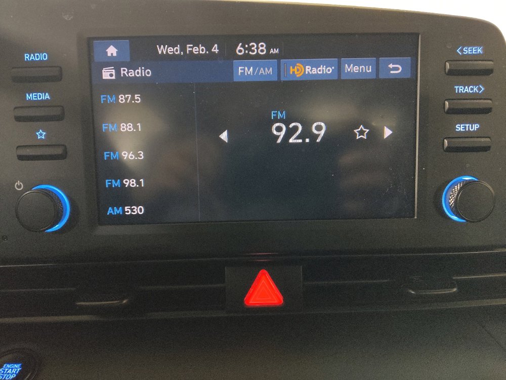 Used 2025 Hyundai Elantra Sport image 25