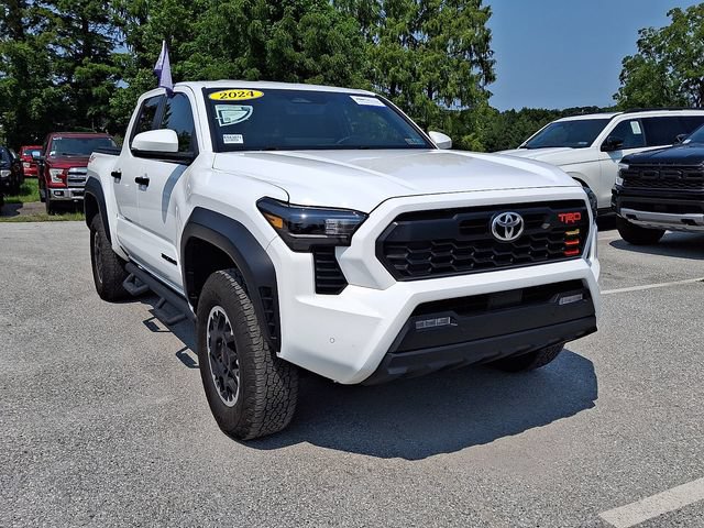 Used 2024 Toyota Tacoma TRD Off-Road w/ TRD Off Road Upgrade Package AWD/4WD image 2