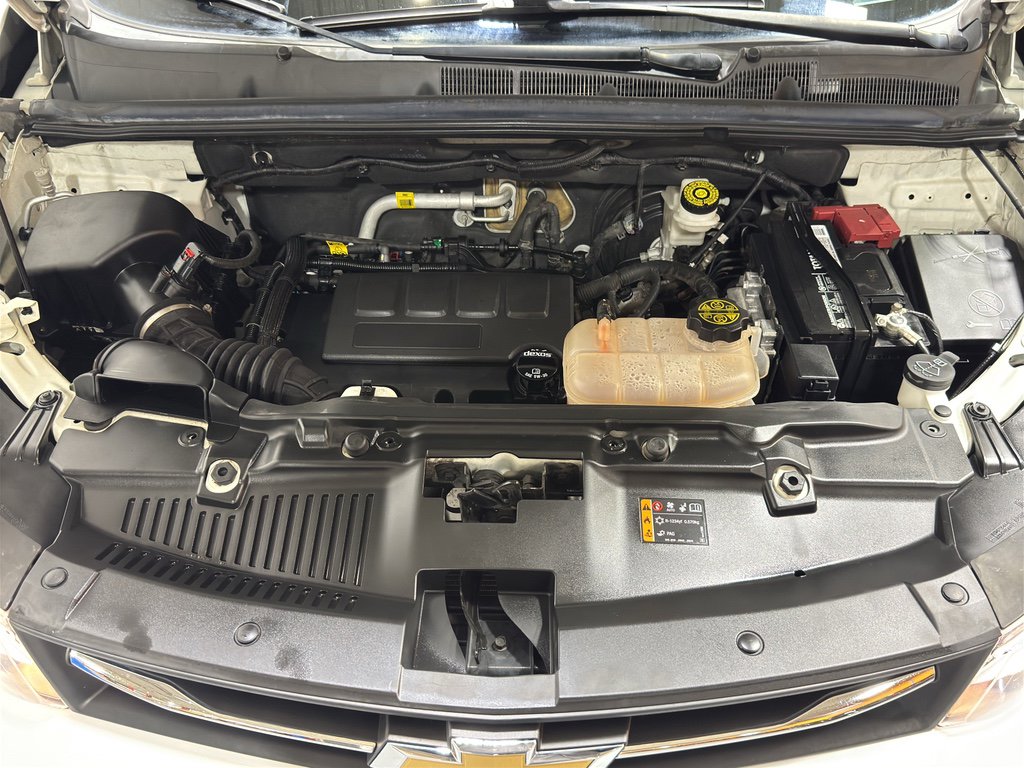 Used 2021 Chevrolet Trax LT w/ Driver Confidence Package image 35