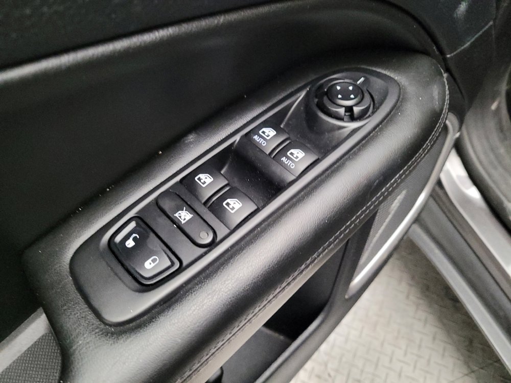 Used 2019 Jeep Compass Altitude FWD image 27