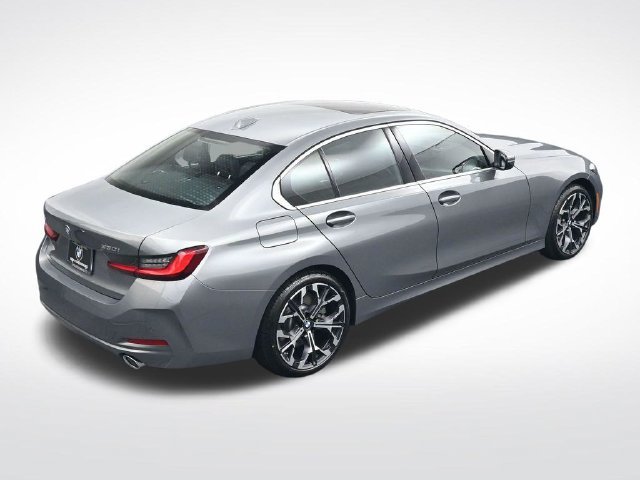 New 2026 BMW 330i xDrive Sedan w/ Premium Package AWD/4WD image 26