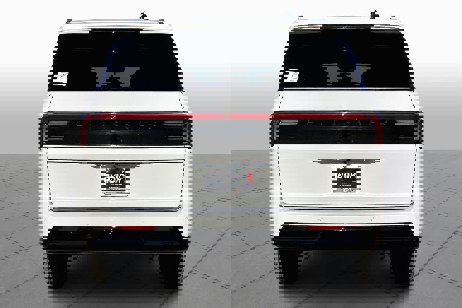 New 2025 Lincoln Navigator L Reserve image 4