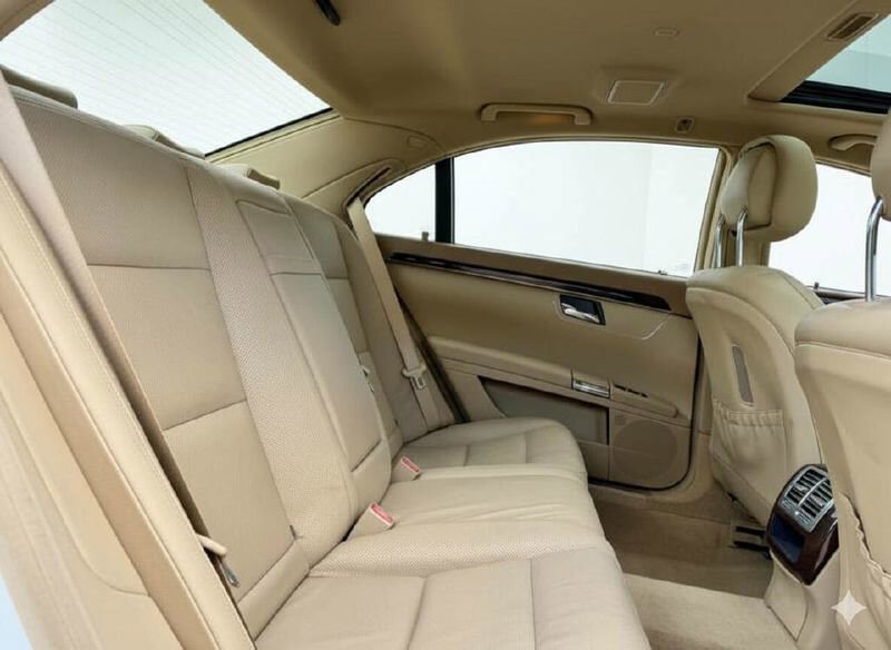 Used 2011 Mercedes-Benz S 550 4MATIC image 24