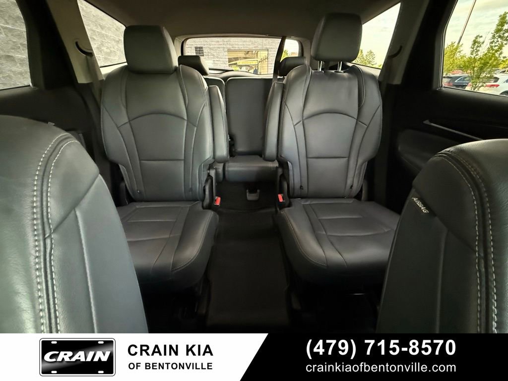 Used 2020 Buick Enclave Essence AWD/4WD image 30
