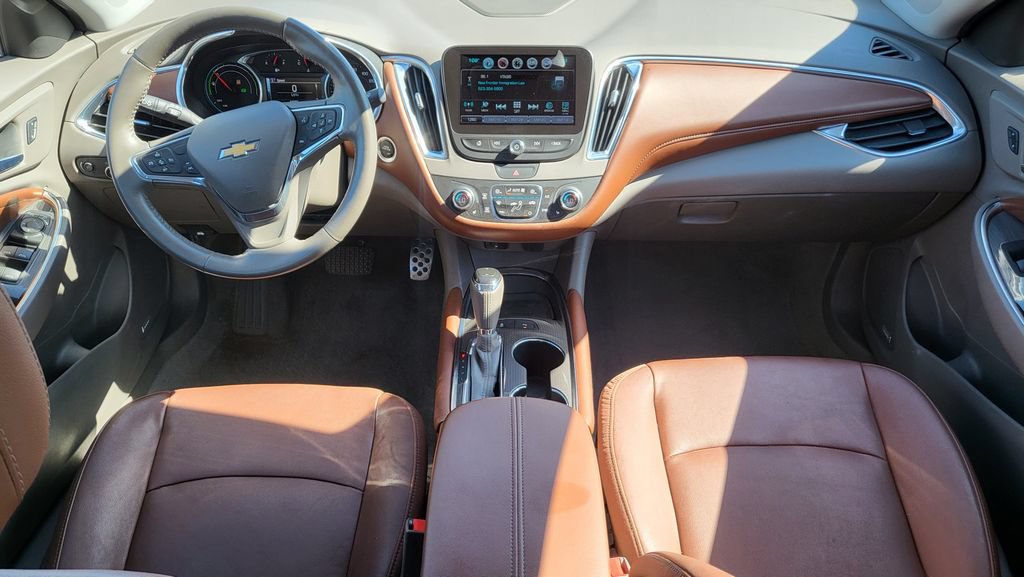 Used 2016 Chevrolet Malibu Hybrid w/ Leather Package FWD image 5