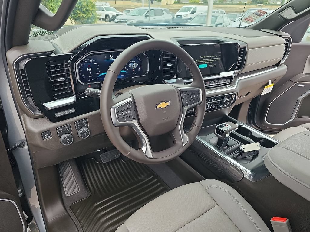 New 2026 Chevrolet Silverado 1500 LTZ w/ Technology Package AWD/4WD image 15