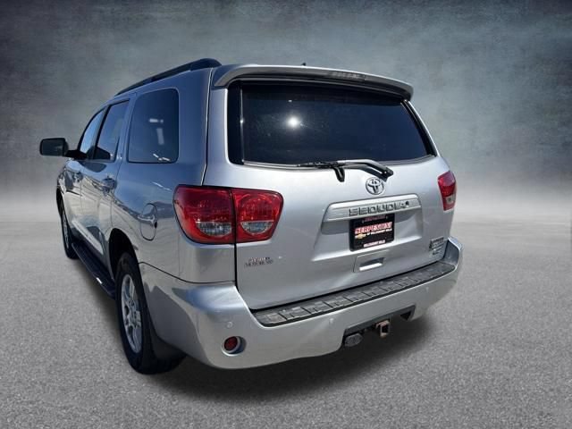 Used 2016 Toyota Sequoia SR5 w/ Premium Package AWD/4WD image 10