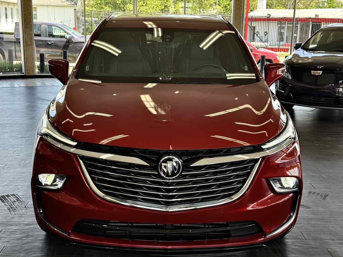 Used 2024 Buick Enclave Premium image 7